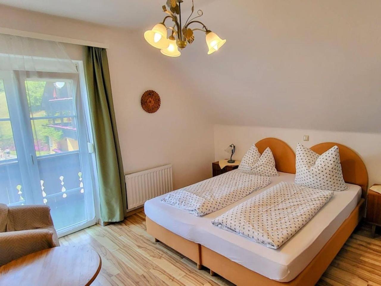 Pension Sedlak Millstatt Exterior photo